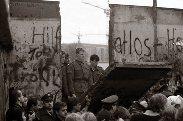 1980s berlin wall
